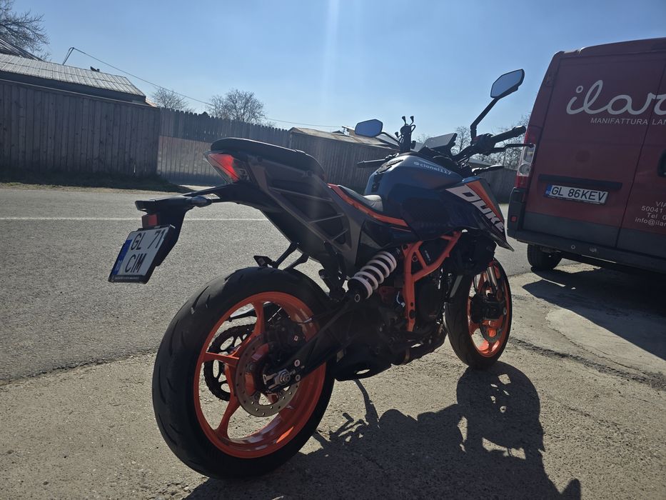 KTM Duke 390 2024
