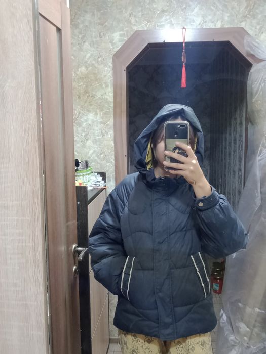 Продам осенние куртки