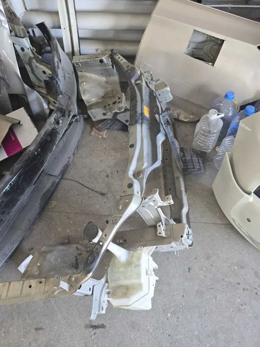 Телевизор радиатора на лексус ES350