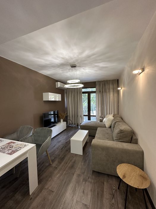 Продава се Тристаен апартамент в Стара Загора, Център - 62 кв.м за 2017 €/кв.м - Снимка #1