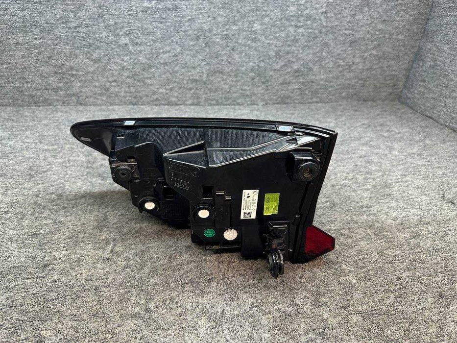 Stop aripa dreapta BMW X1 U11