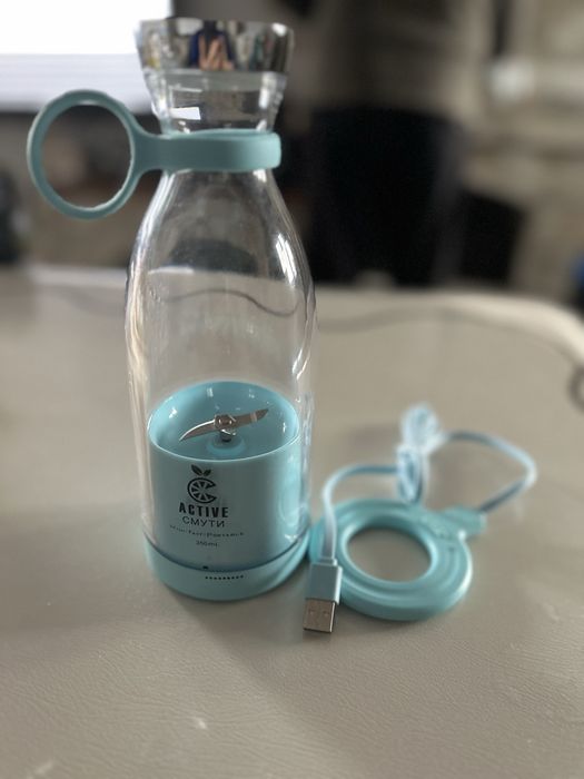 Нов смути шейкър