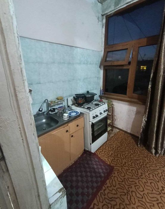Продаётся 3х комн квартира на 5 этаже Ор-р 6 микрорайон Омад