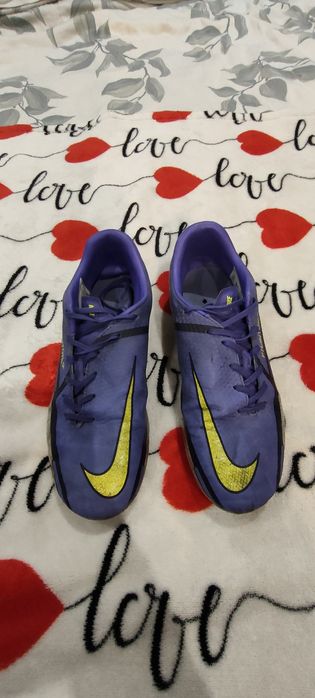 Детски футболни бутонки Nike phantom 37.5