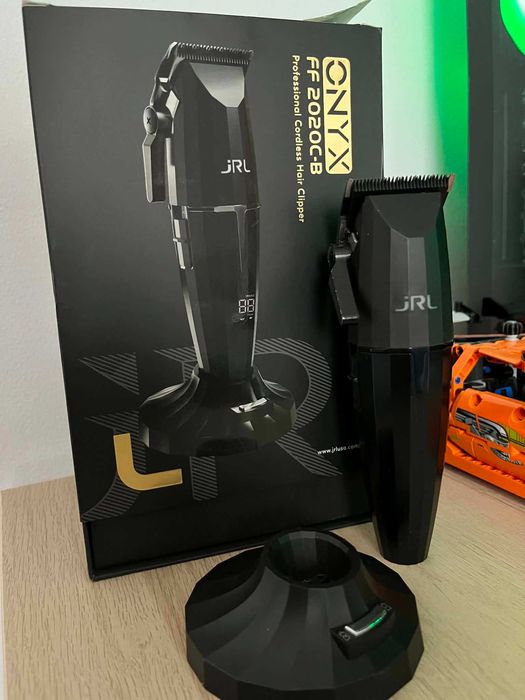 Машинка за подстригване JRL Onyx FF2020C-B