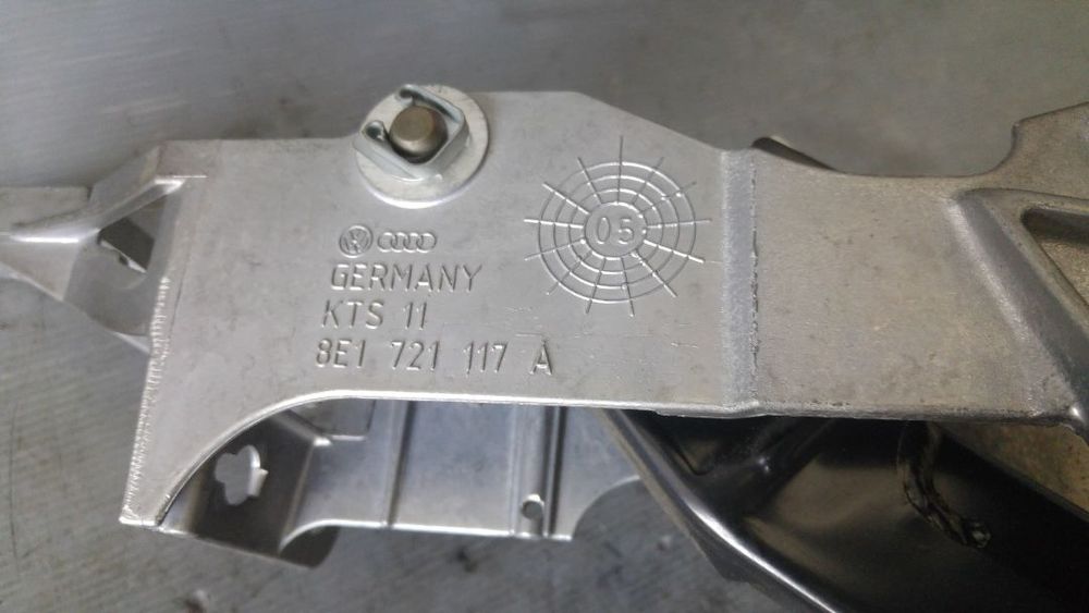 pedala frana automata audi a4 b7 3.0 tdi 8e1721117a