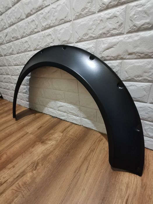 Раздувки Пластмаса 50мм Универсални Уширители Вежди за Калници