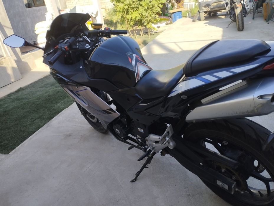 Kavasaki H2 mototsikl