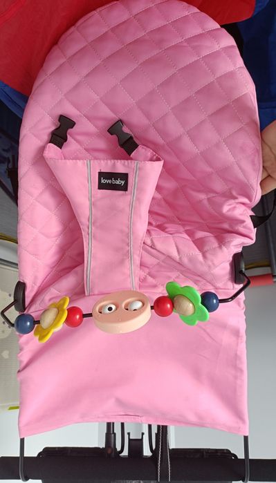 Отдам даром стульчик и розовый шезлонг