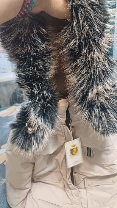 Продам пуховик подростковый на девочку