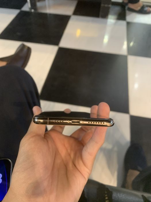 Iphone Xs Max ideal srochna sotiladi