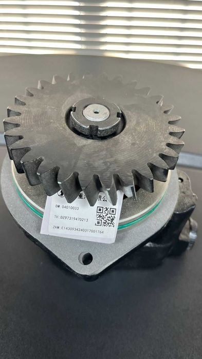 Запчасти на HOWO, SHACMAN