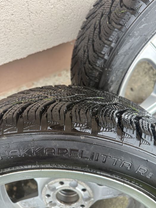 Jante orginale Mercedes cu anvelope de iarna 205/55R17 Nokian