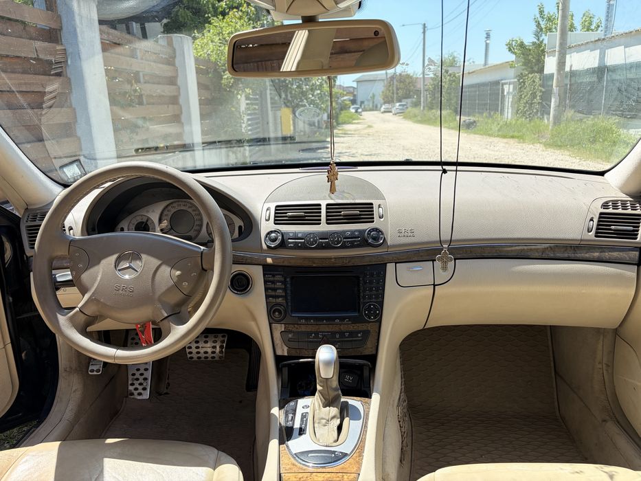 Propietar,vând Mercedes Benz E-klass  Avantgarde, 2,2 diesel 150 CP