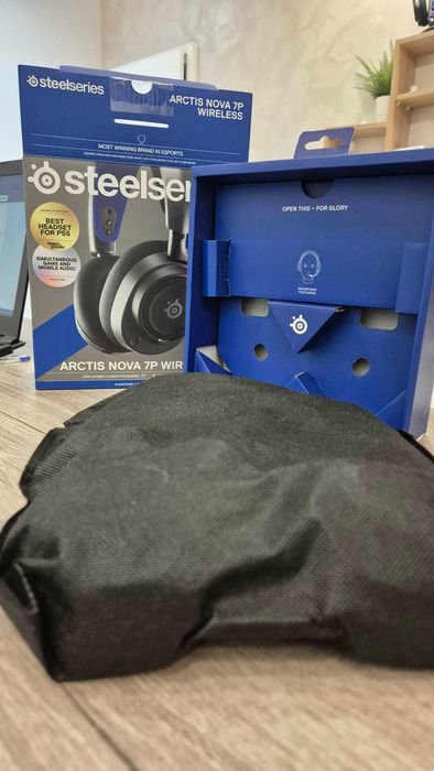 Продавам SteelSeries - Arctis Nova 7P,black