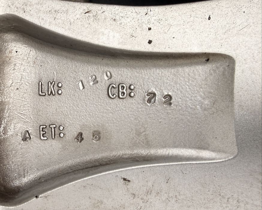 Лети Джанти BORBET със Зимни Гуми 5×120 ET45 18 цола
