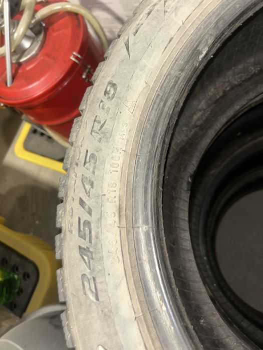 Шины в отличном состоянии.