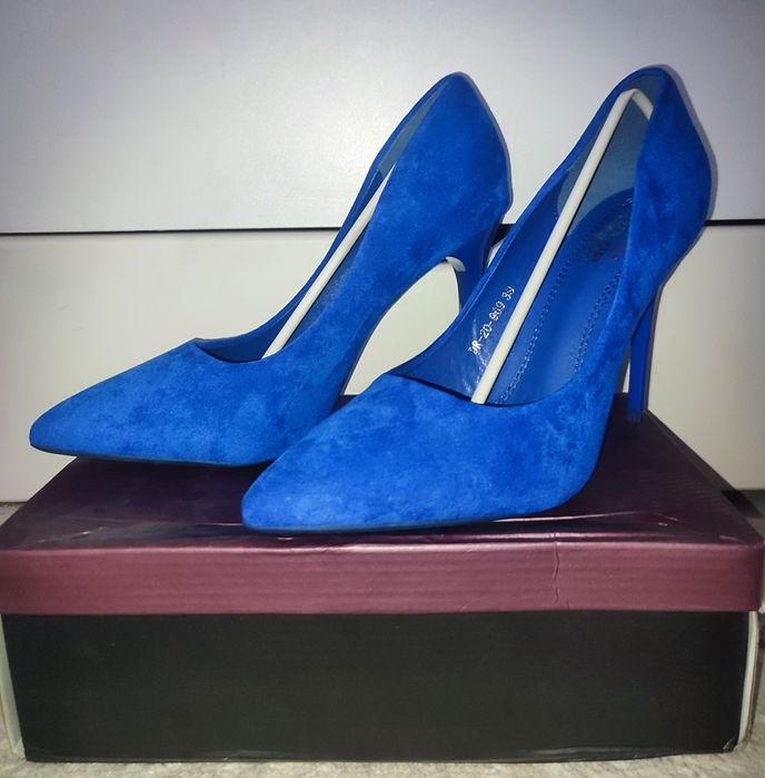 Продам туфли (иск. замша)