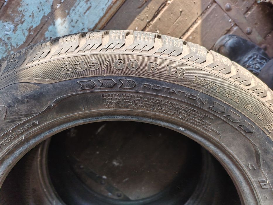 235/60/R18 Резина 2 шт. Балона