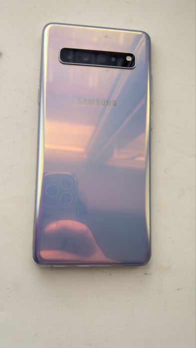Самсунг S10 5G в хорошем состояний
