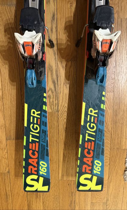 Schiuri Volkl Racetiger SL UVO 160cm