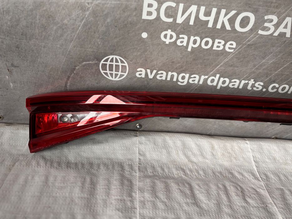 Задна светлинна лайсна / стоп • SEAT Leon Cupra 5F (2013–2020)