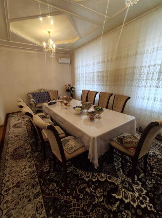 Уй ховли сотилади, продаётся дом срочно