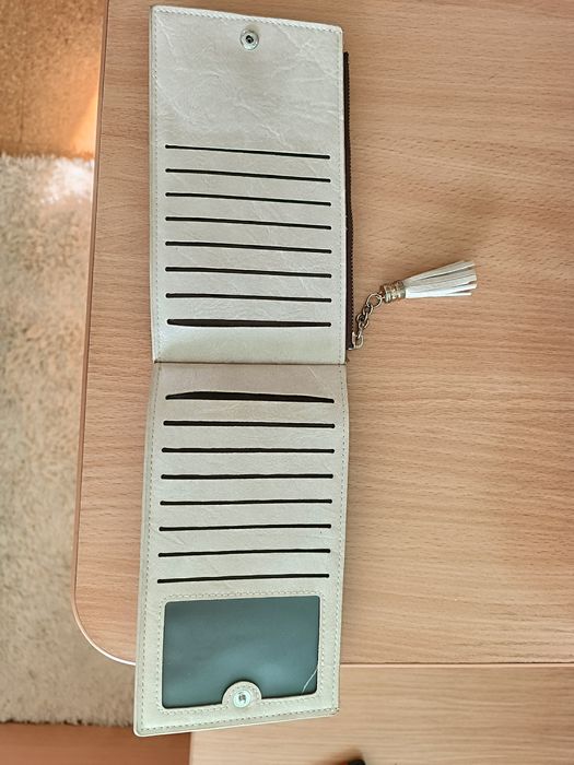 Дамско портмоне, запазено