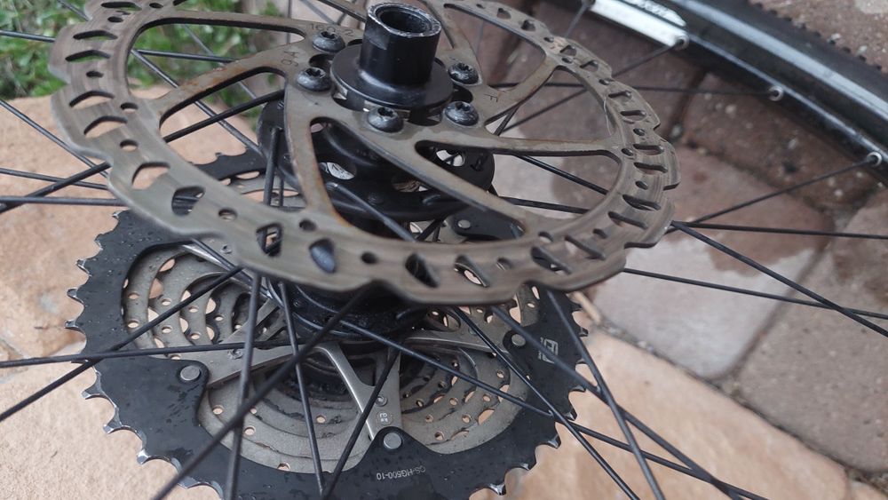 Roata spate 28-29"cu ax 12mm×142 mm butuc pe rulmenti