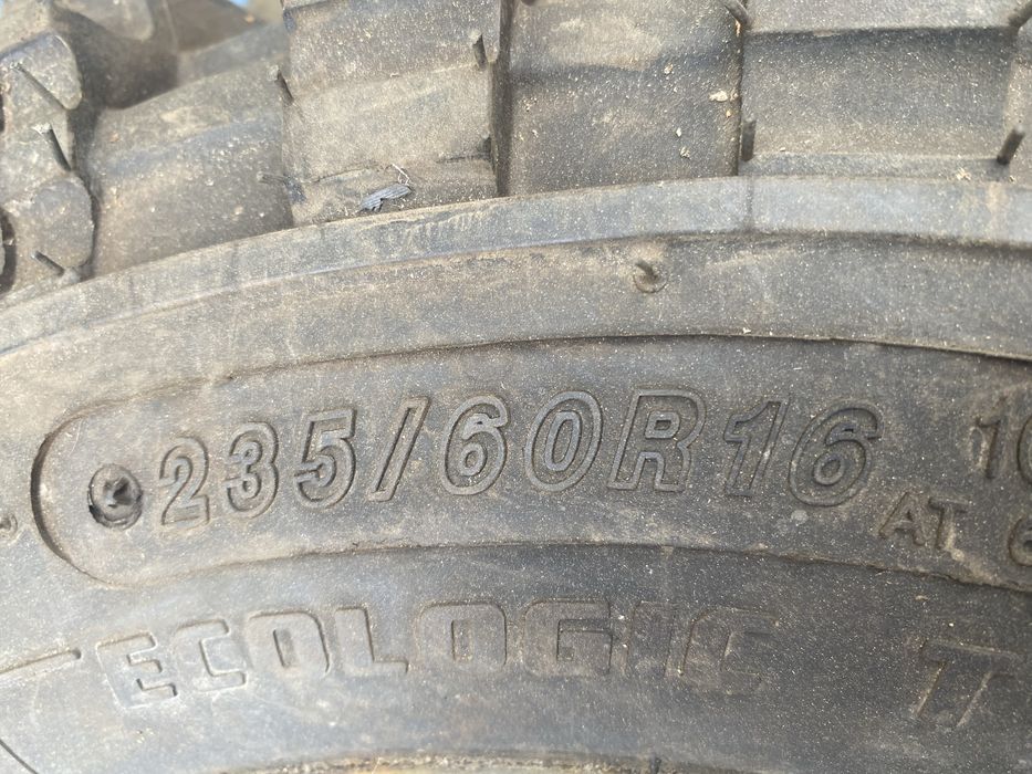 Cauciucuri offroad, de teren, de noroi