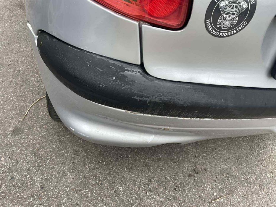 Продавам Пежо 206