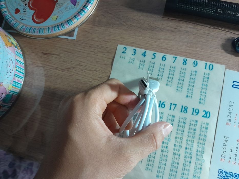 Продам зарядку таип с