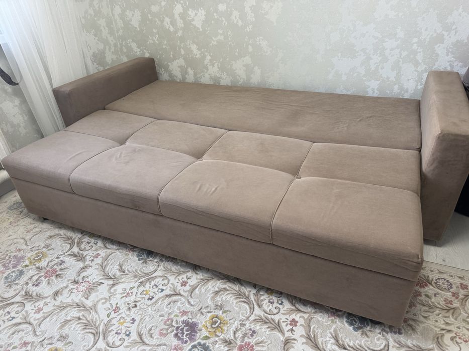 Продам диван в хорошем состоянии