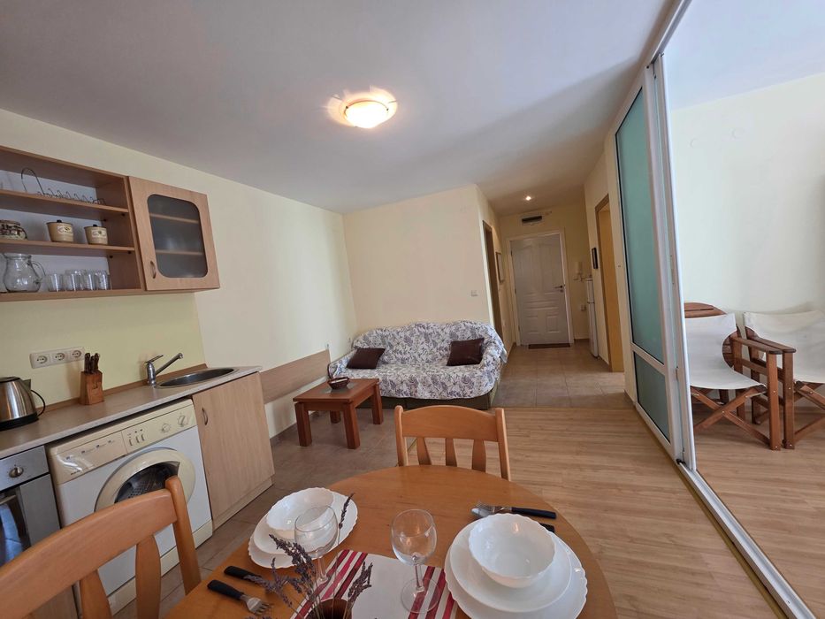 Продава се Тристаен апартамент в к.к. Слънчев бряг - 64 кв.м за 1249 €/кв.м - Снимка #3