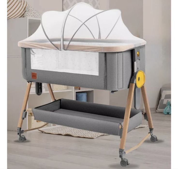 Продам кроватку-манеж