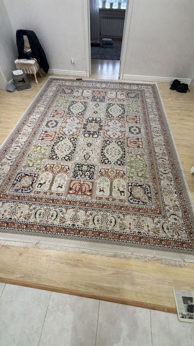 Продам ковер 3х4