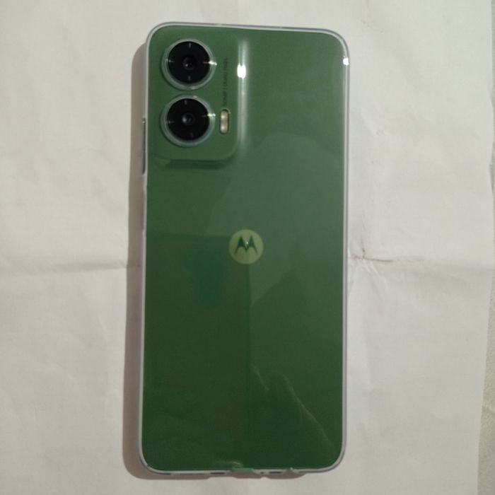 Продавам  MOTOROLA G35. 5G чисто нов