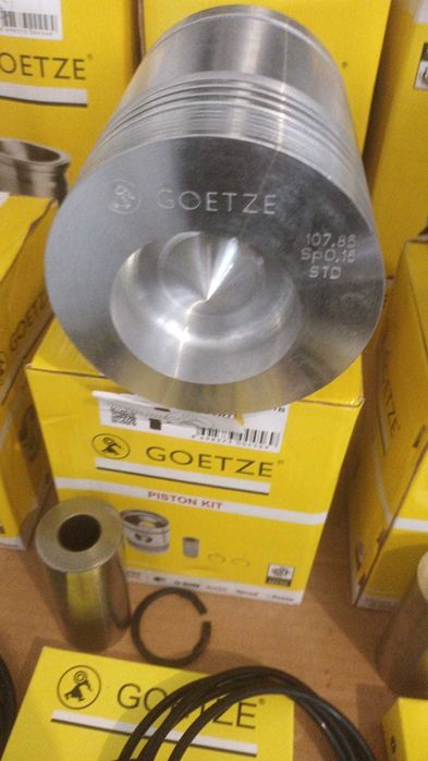 Set motor pentru tractor U650 goetze