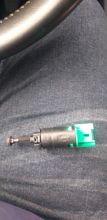 Vind  contact stop frina  nou citroen c5 diesel