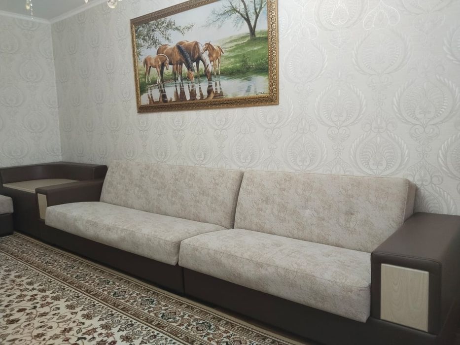 Продам диван угловой