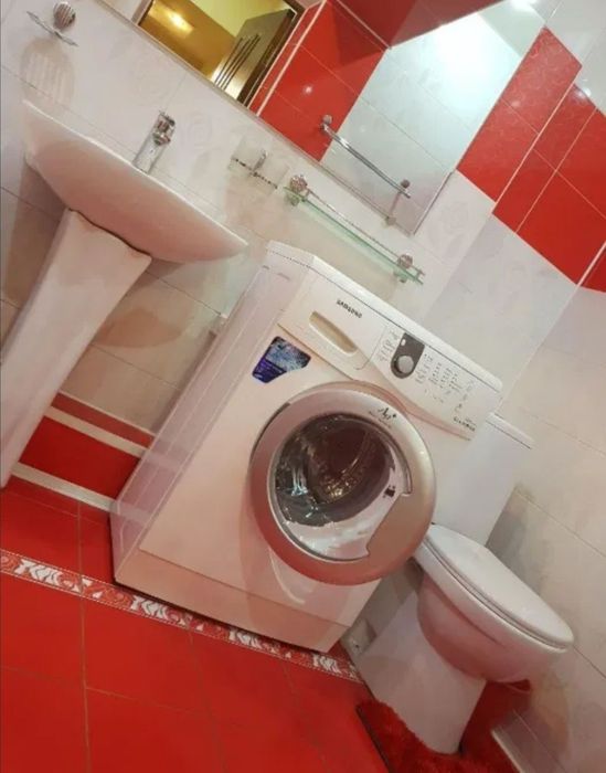 2-х комнатная по Абая.