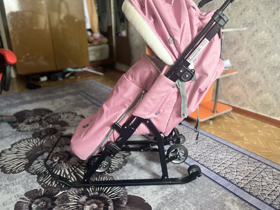 Зимние сани-коляска