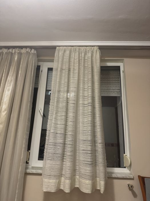 Перде може в две части