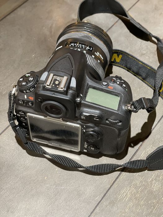 Продам фотоаппарат nikon D810