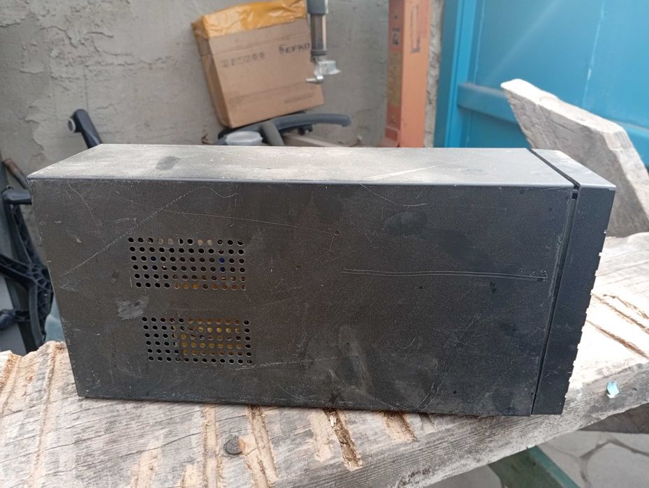 Продам UPS без аккамуляторов