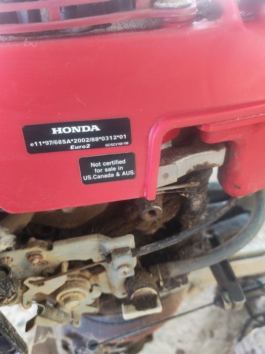 Honda freza de pământ