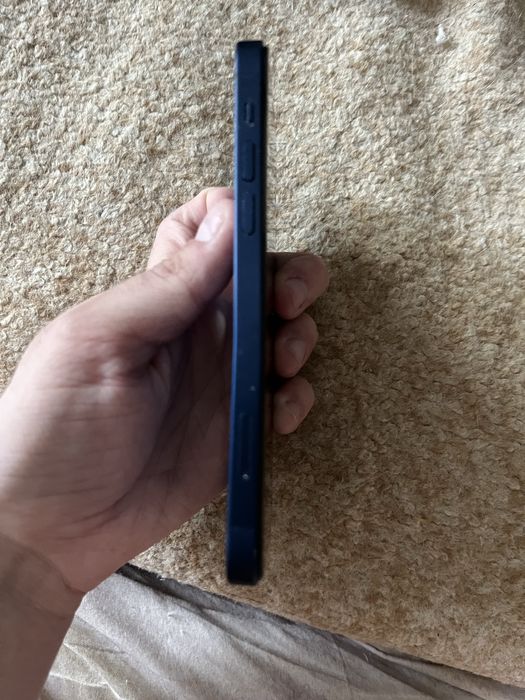 Продам iPhone 12 128 gb синий