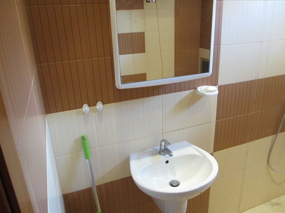 Дава се под наем Двустаен апартамент в Бургас, Център - 55 кв.м за 382.5 € - Снимка #9