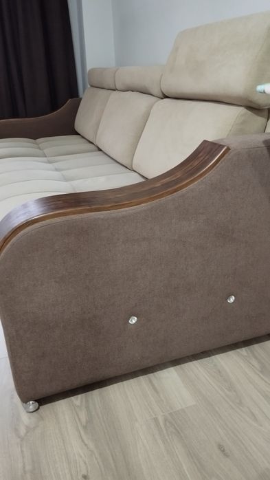 Диван угловой в хорошем состоянии