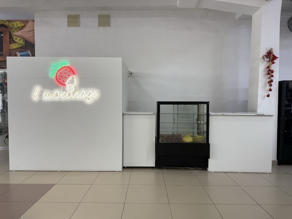 торговая ветрины и перегородки